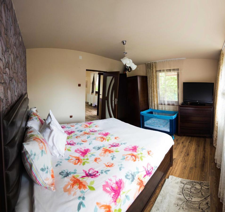 Erika'S Holiday Cottage Peris Exterior photo